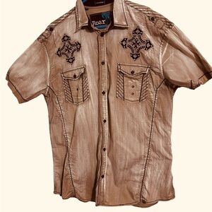 Roar Men’s Short Sleeve Embroidered Button-Down Shirt - Tan